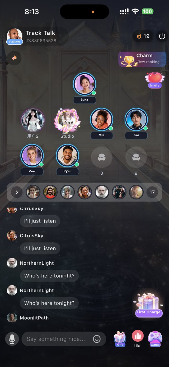 A live voice room in Aura Chat